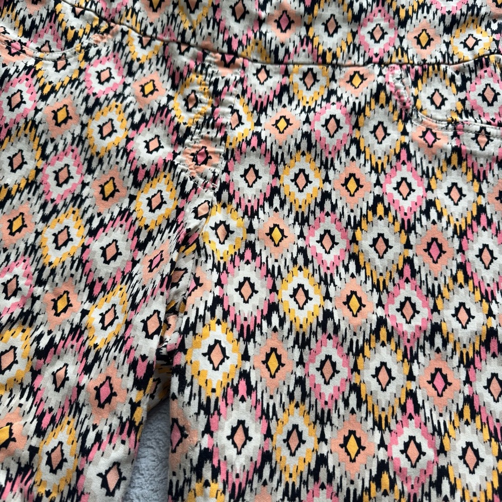 Ruby Rd Womens 20W Bermuda Shorts Geometric Print Pull On Stretch Pink Yellow